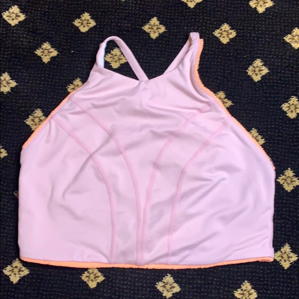 Sports top